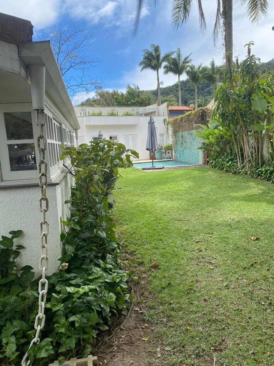 House with pool one minute from the sea House in São Sebastião