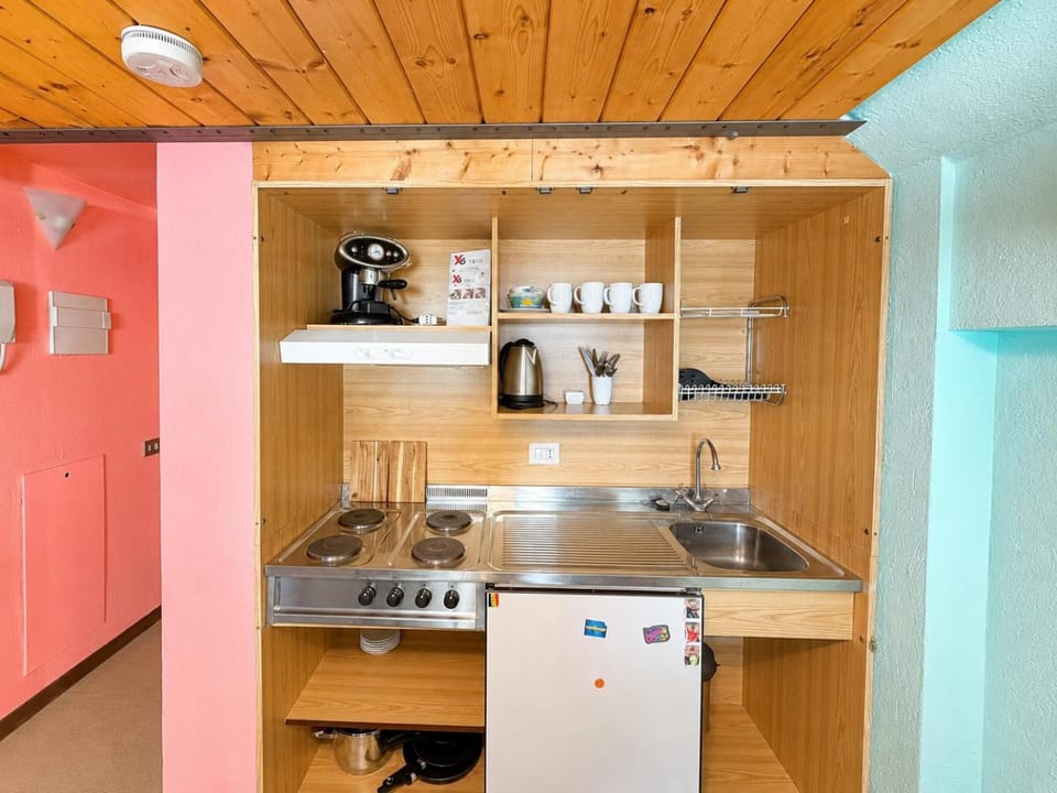Hostdomus - Larici Studio Apartment in Piedmont