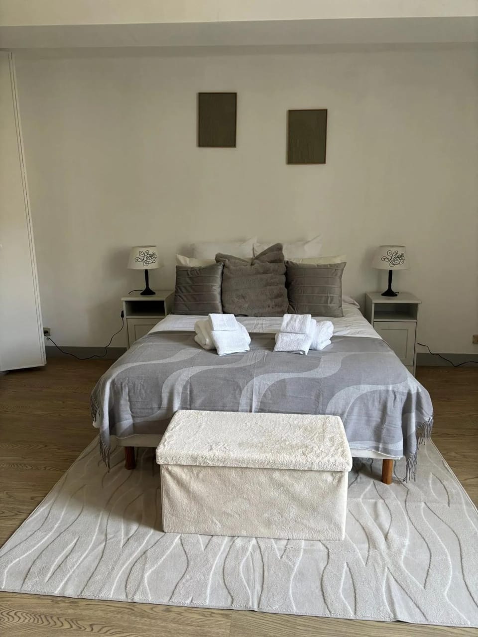 Photo of the whole room