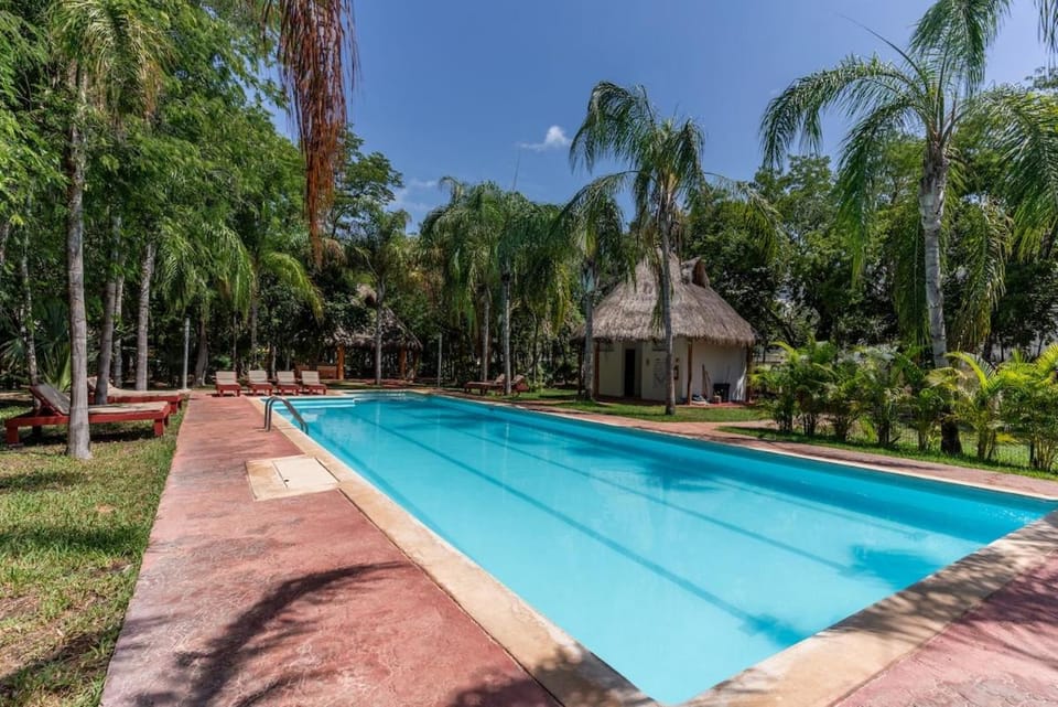 Swimming pool