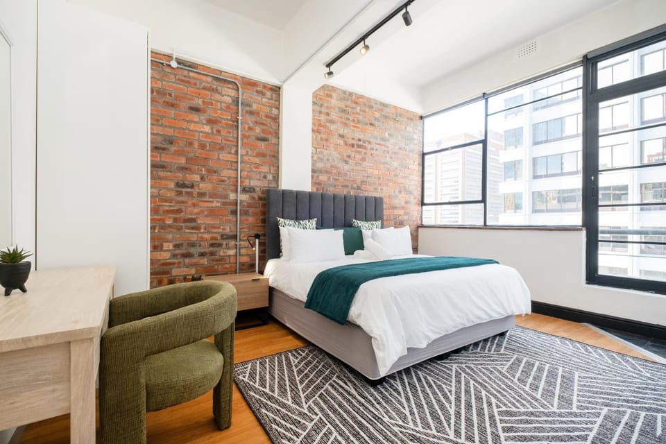 Loop Str 913 - Spacious 1Brdm City-Center Apartment Apartment in Cape Town