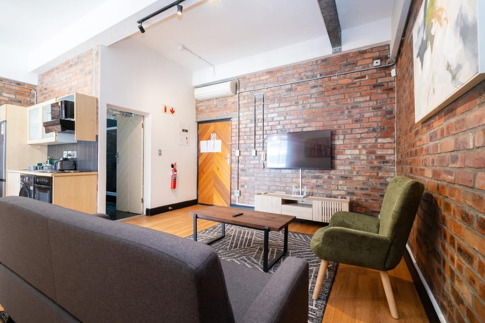 Loop Str 913 - Spacious 1Brdm City-Center Apartment Apartment in Cape Town