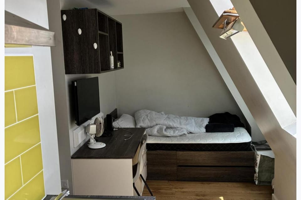 Apartment - Sleeps 1 - On Street Parking - Tv Apartment in Nottingham