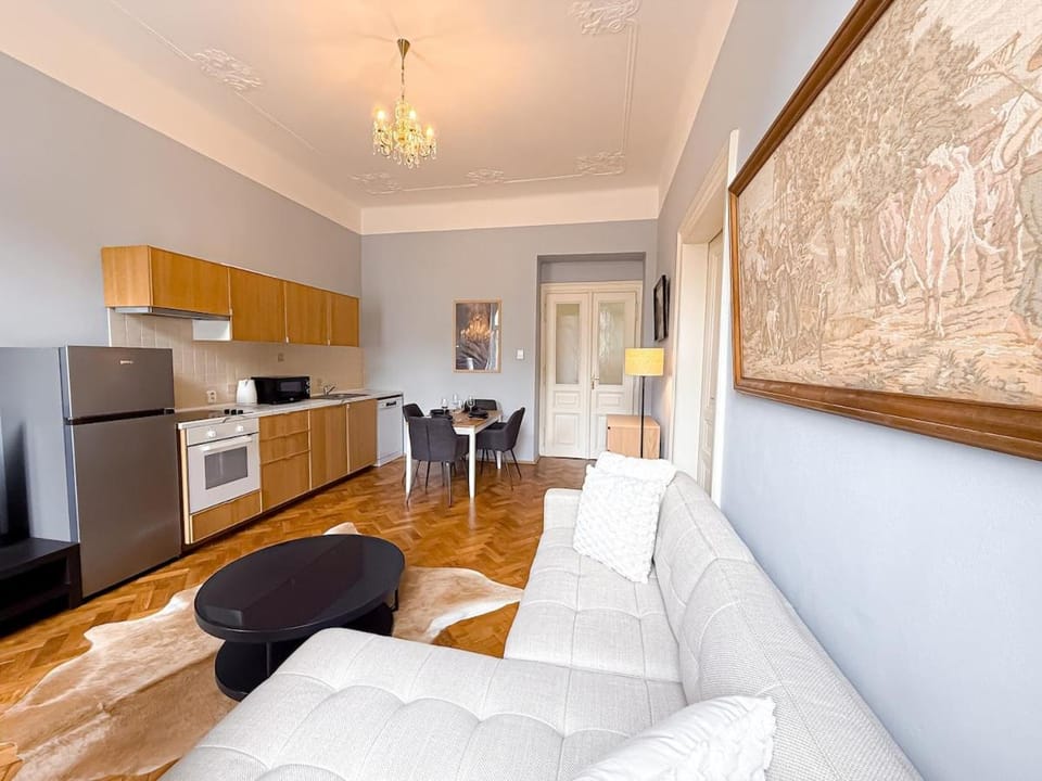Bunny 3BDR Apartment 80 m2 Apartment in Prague