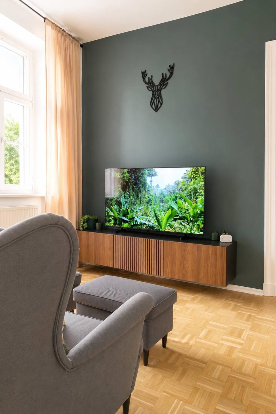 Spacious 125m Apartment in Gera City Center for 8 Guests Apartment in Gera