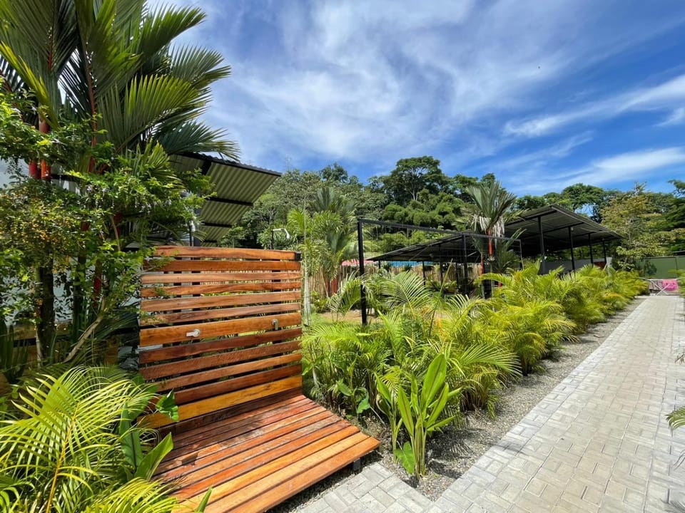 Shower, Natural landscape, Garden