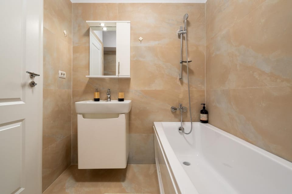 Shower, Bathroom, Bath