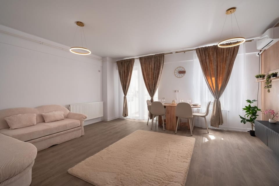 Living room, Photo of the whole room, Seating area