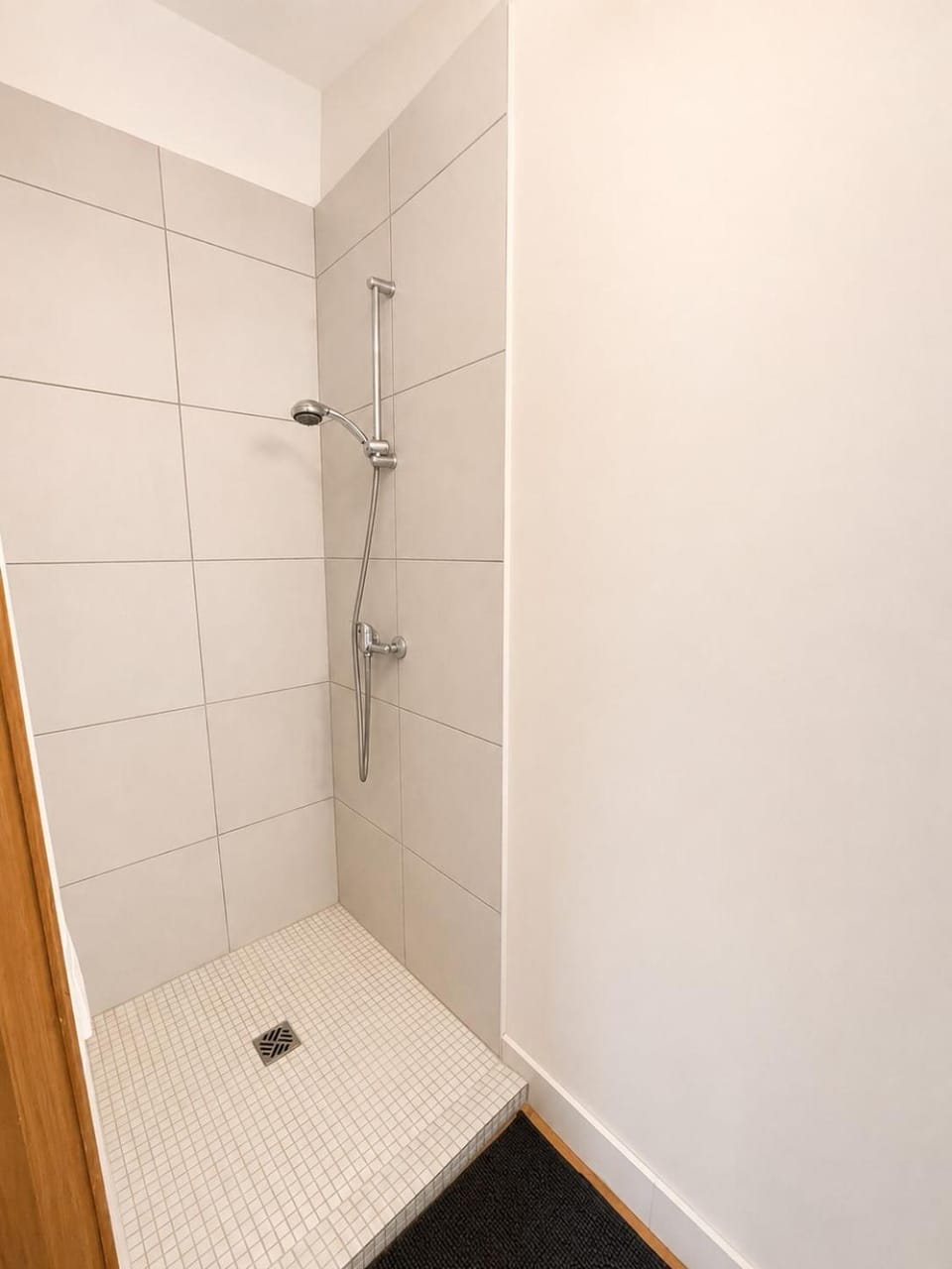 Bedroom Downtown Apartment with Parking and River View Apartment in Occitanie