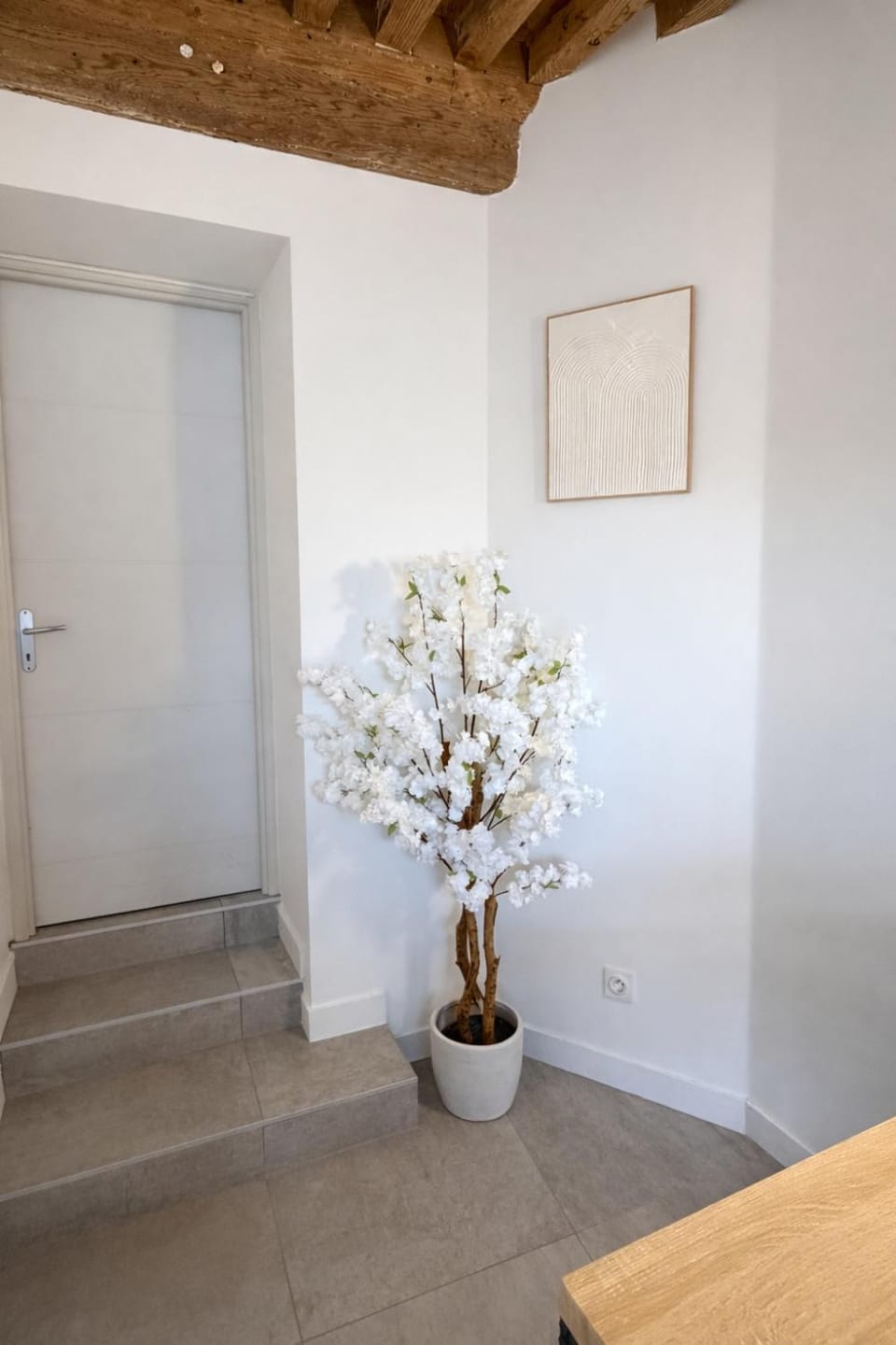 Le minimaliste - Parking Gratuit - Fibre Apartment in Auvergne-Rhône-Alpes
