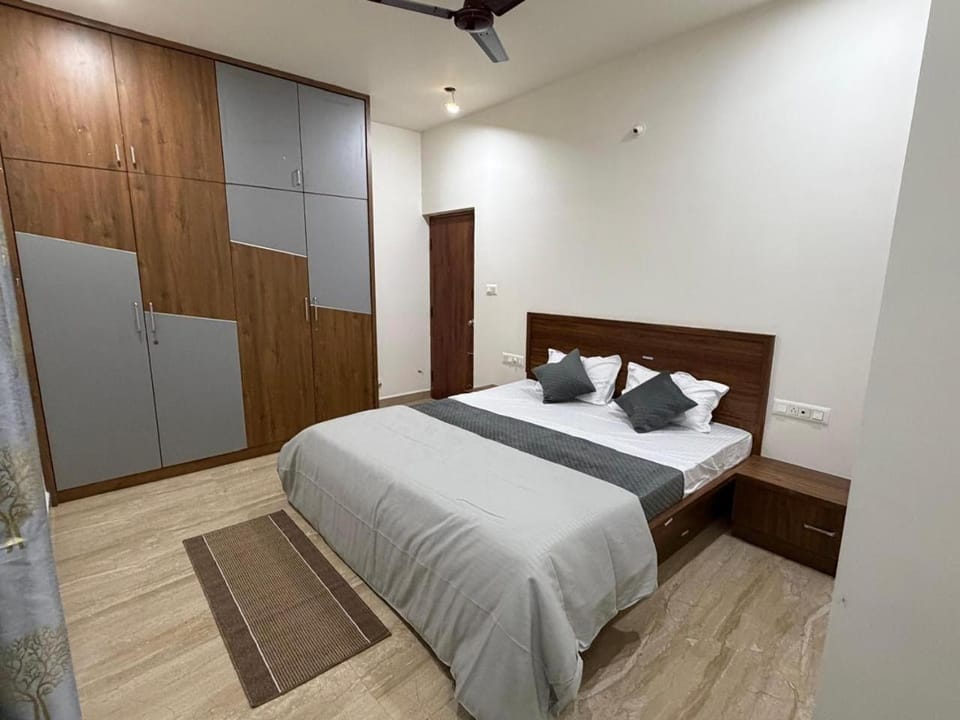 Residence 267 service apartment by LUXE Apartment in Mysuru