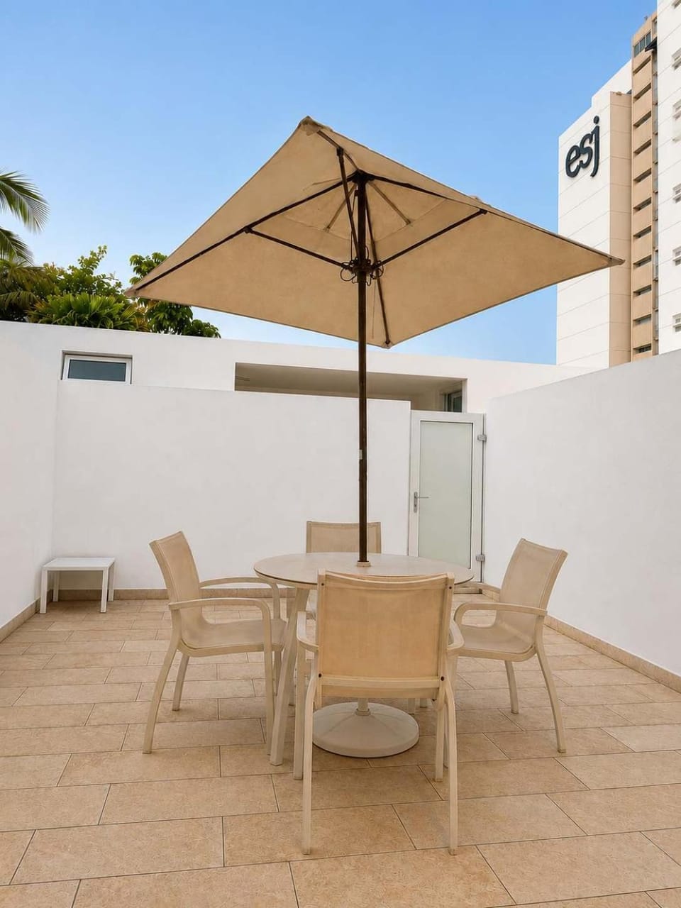Bright Isla Verde Studio with Beach Access & Parking Apartment in Carolina