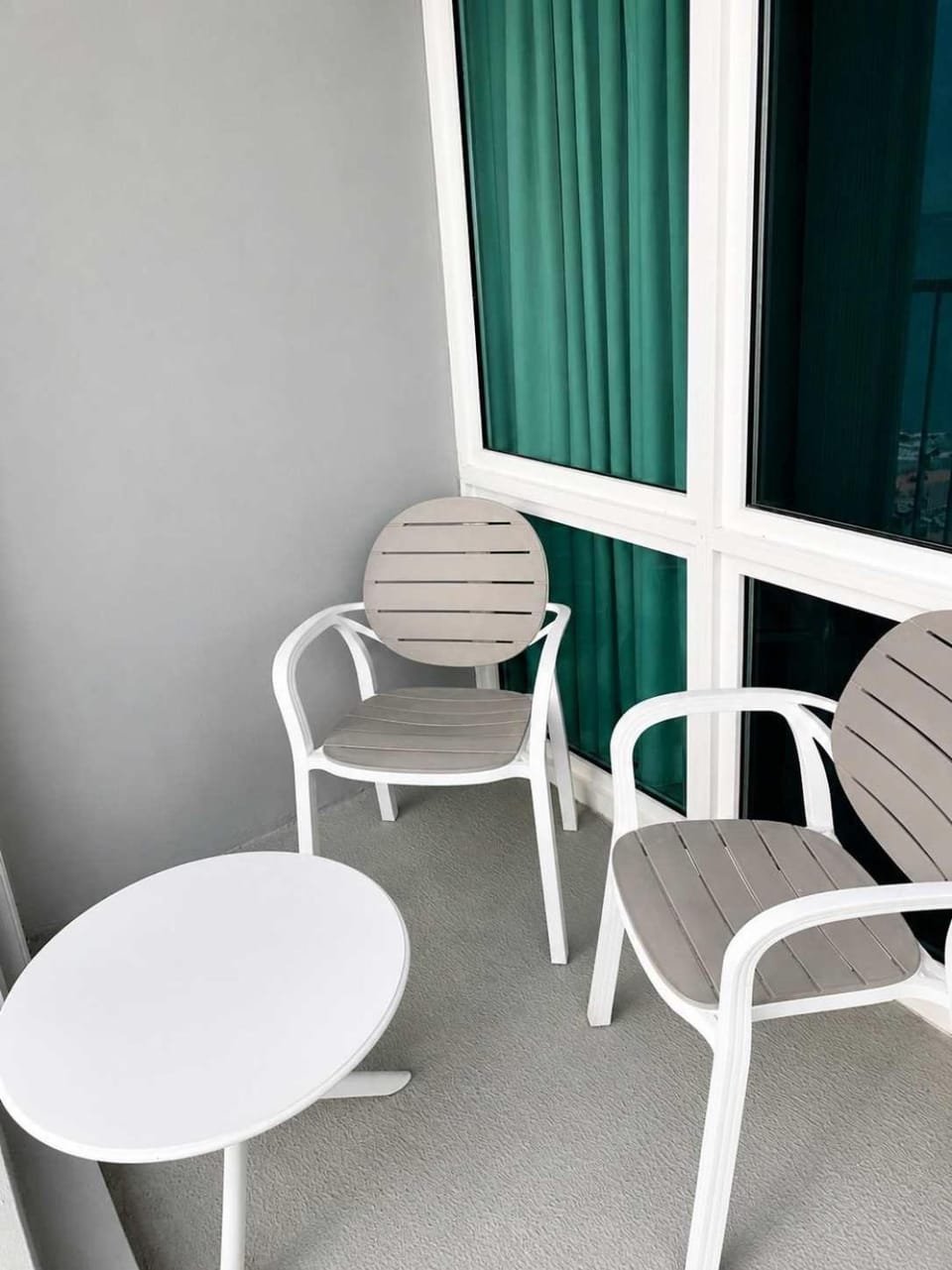 Oceanview High-Floor Studio in Isla Verde Beach with Parking Apartment in Carolina