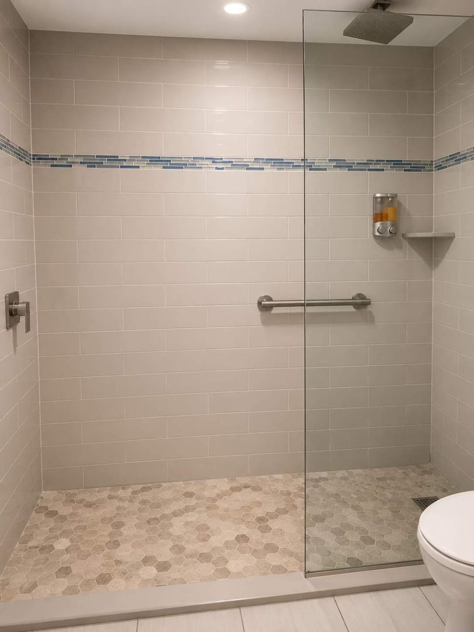 Isla Verde Beachfront Studio - King Bed - ESJ Apartment in Carolina