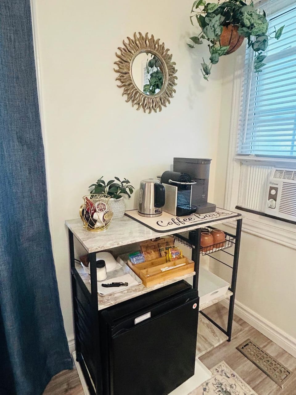 Coffee/tea facilities