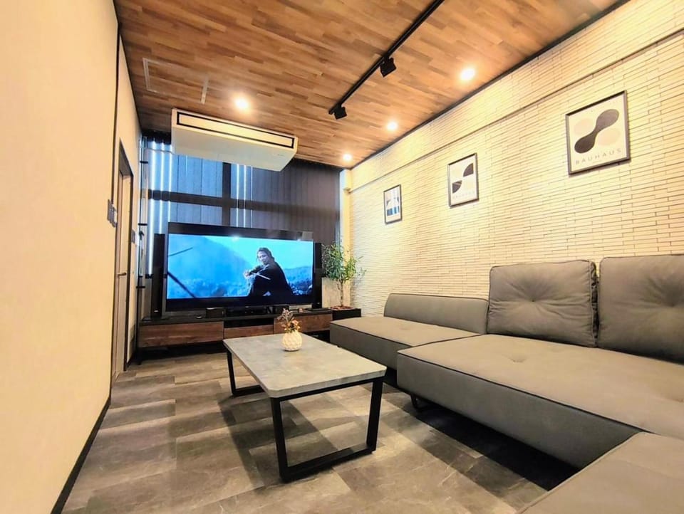 TV and multimedia, Living room