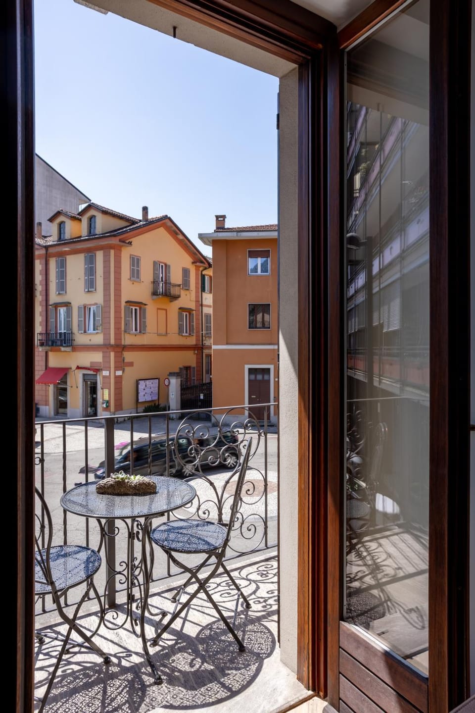 Property building, Day, View (from property/room), Balcony/Terrace