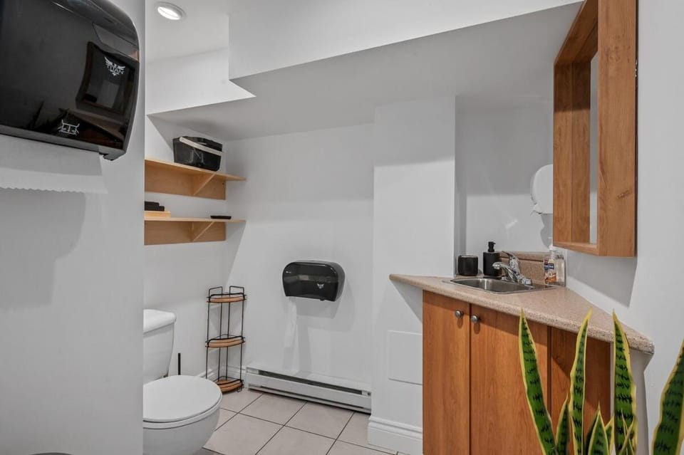Lecompte Urban Residences 5 Bedrooms St-Roch Apartment in Quebec City