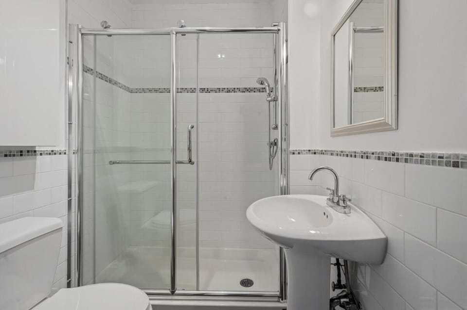 Lecompte Urban Residences 5 Bedrooms St-Roch Apartment in Quebec City