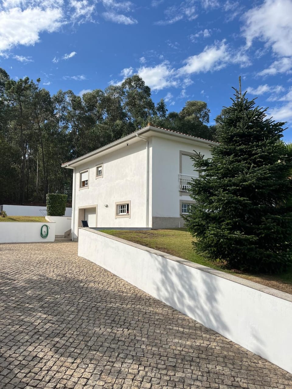 Property building, Day