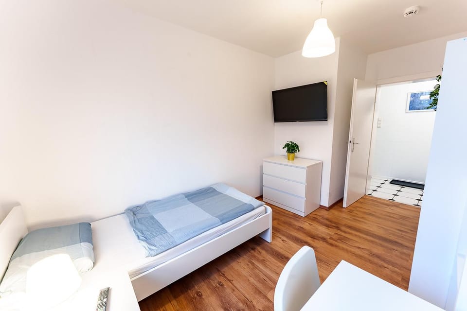 Monteurhaus Elberfeld 2 Apartments bis zu 10 Personen Garage Apartment in Wuppertal