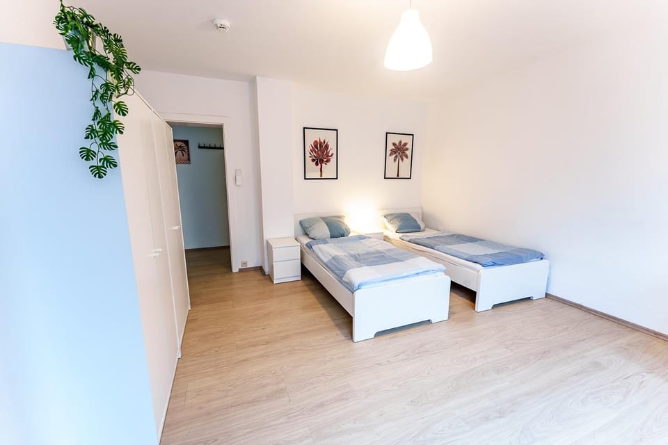 Monteurhaus Elberfeld 2 Apartments bis zu 10 Personen Garage Apartment in Wuppertal