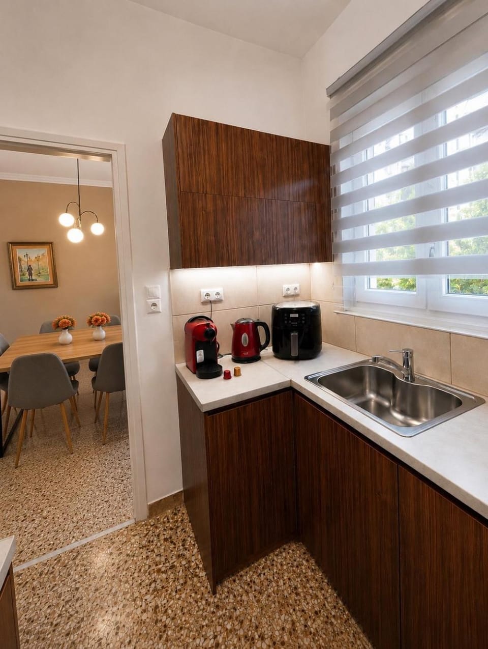 Lemon House Airport-Near Airport, Easy-Fast check-in Any time-8 minutes Apartment in Decentralized Administration of Attica