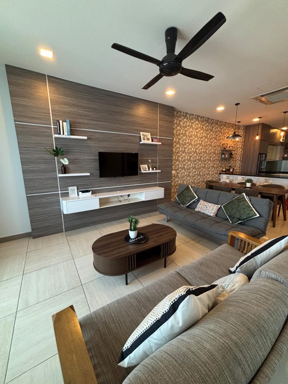 Le Maison Guesthouse Ipoh -Octagon 6 pax - pool - city center Apartment in Ipoh