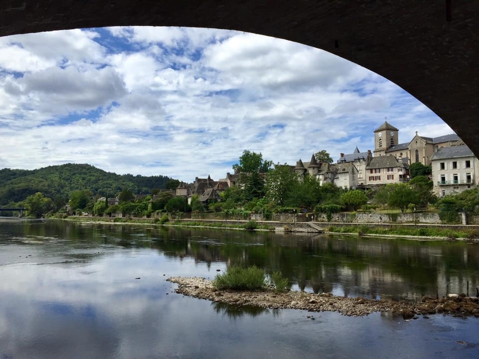 petite maison près de la Dordogne à Argentat Villa in Argentat-sur-Dordogne