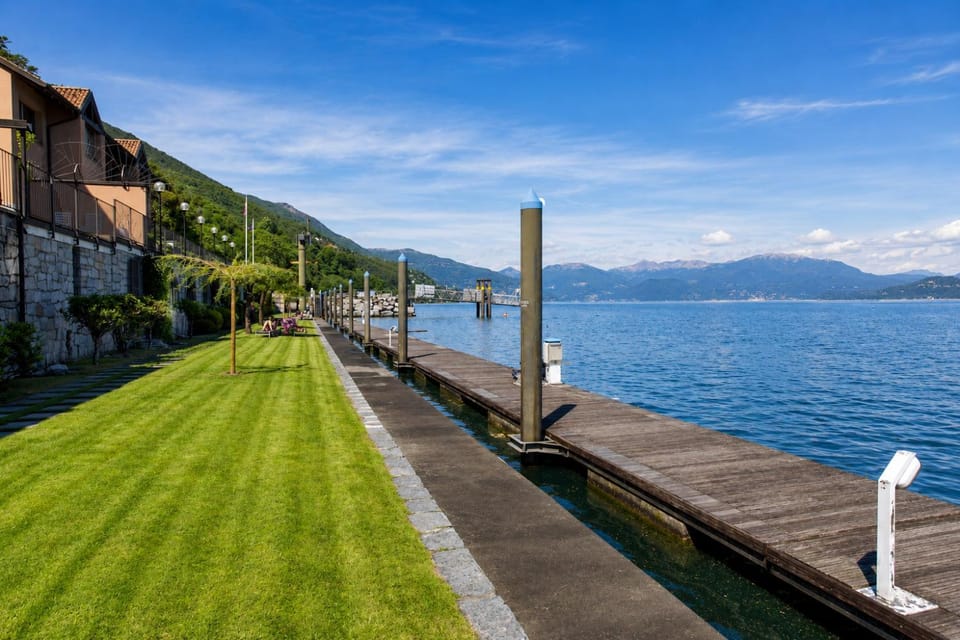 Garden, Lake view