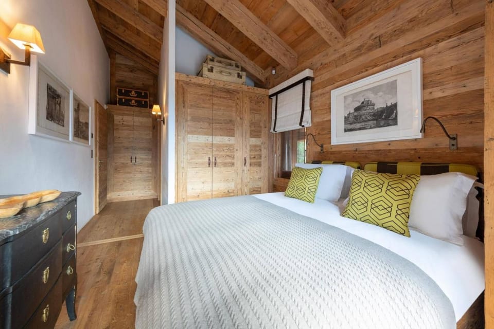 Mountain Escape Apartment Easy Access & Private Parking Apartment in Kastelruth