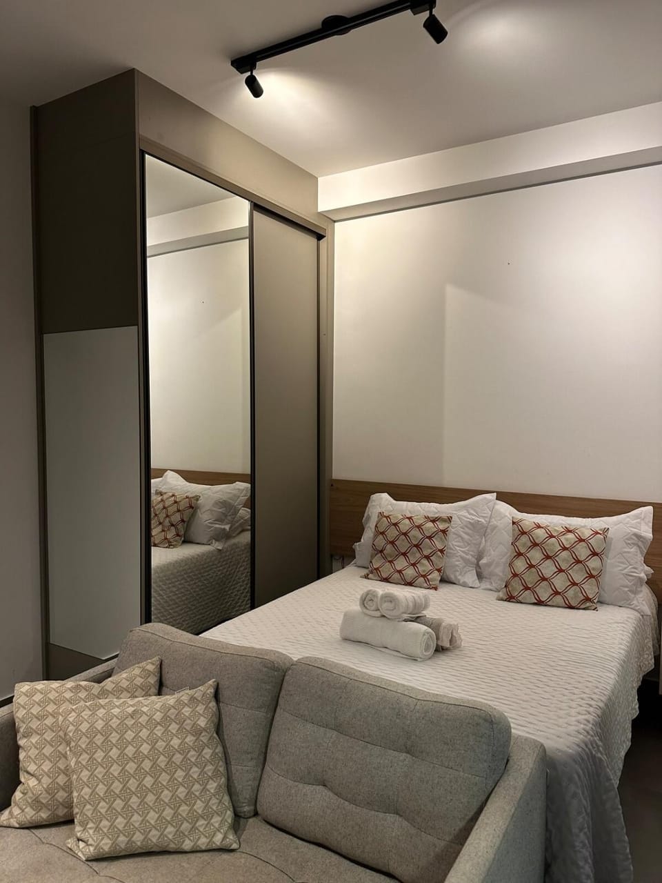 Luxurious Apartment in Capote Valente near Subway and Parking Included Apartment in Sao Paulo City