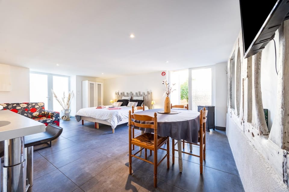 Studio Chez Martine Apartment in Nouvelle-Aquitaine