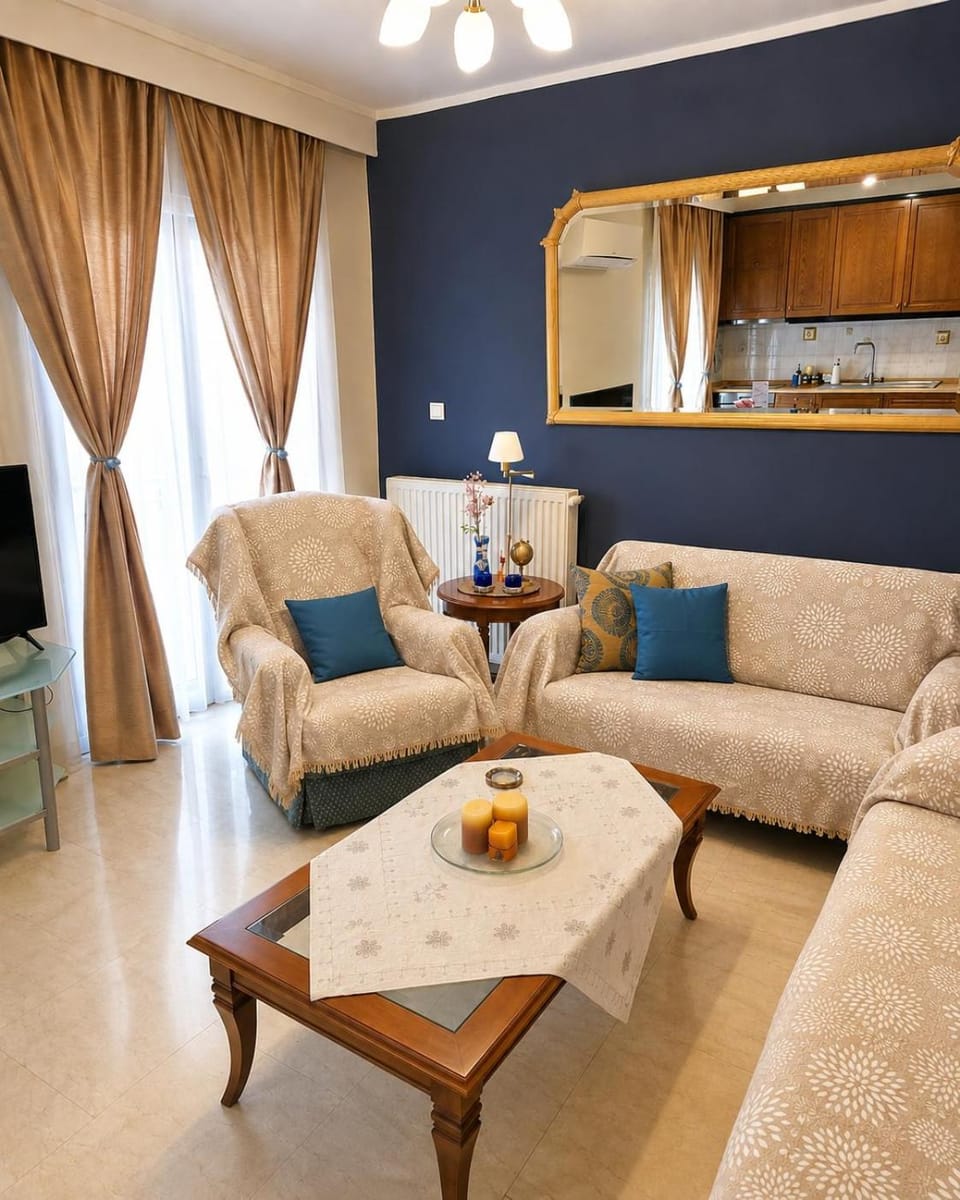 Living room, Seating area