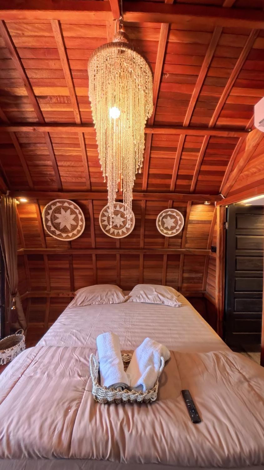 Dadok Kost Ville Bed and Breakfast in Padang