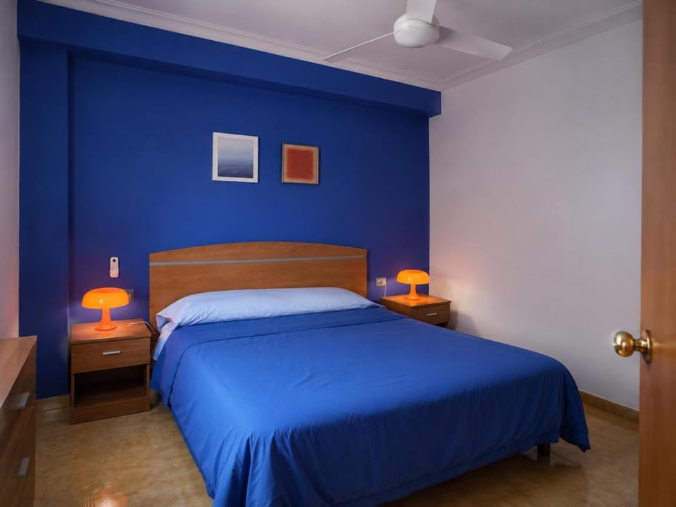 Bed, Photo of the whole room