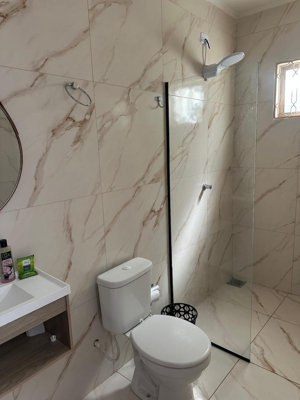Quarto kitnet n 03 completo, banheiro, cozinha e garagem Apartment in State of Mato Grosso do Sul, Brazil