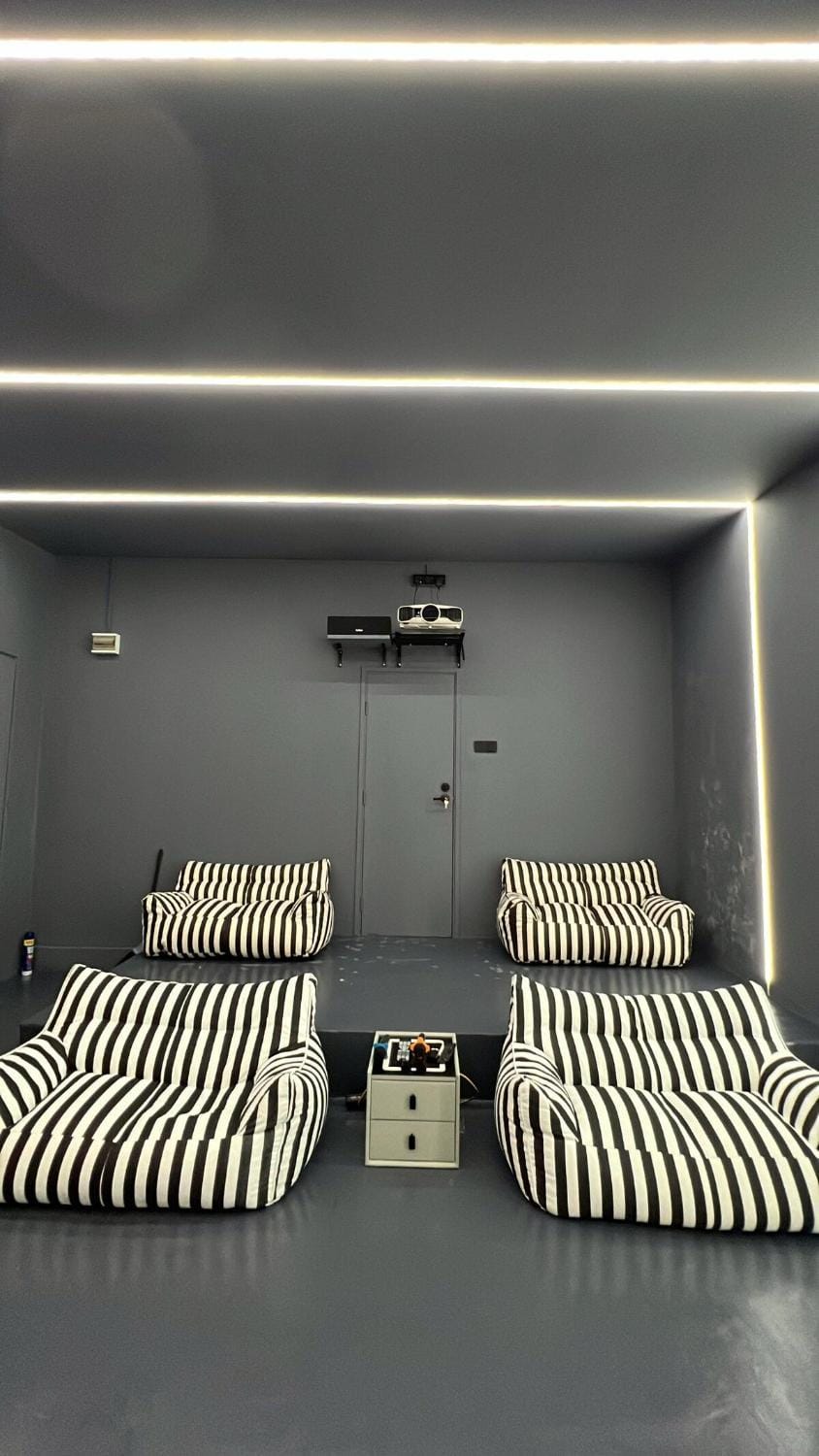 Private Beach Cinema&KTV Room By Palm Beach Villa 16Pax House in Ipoh