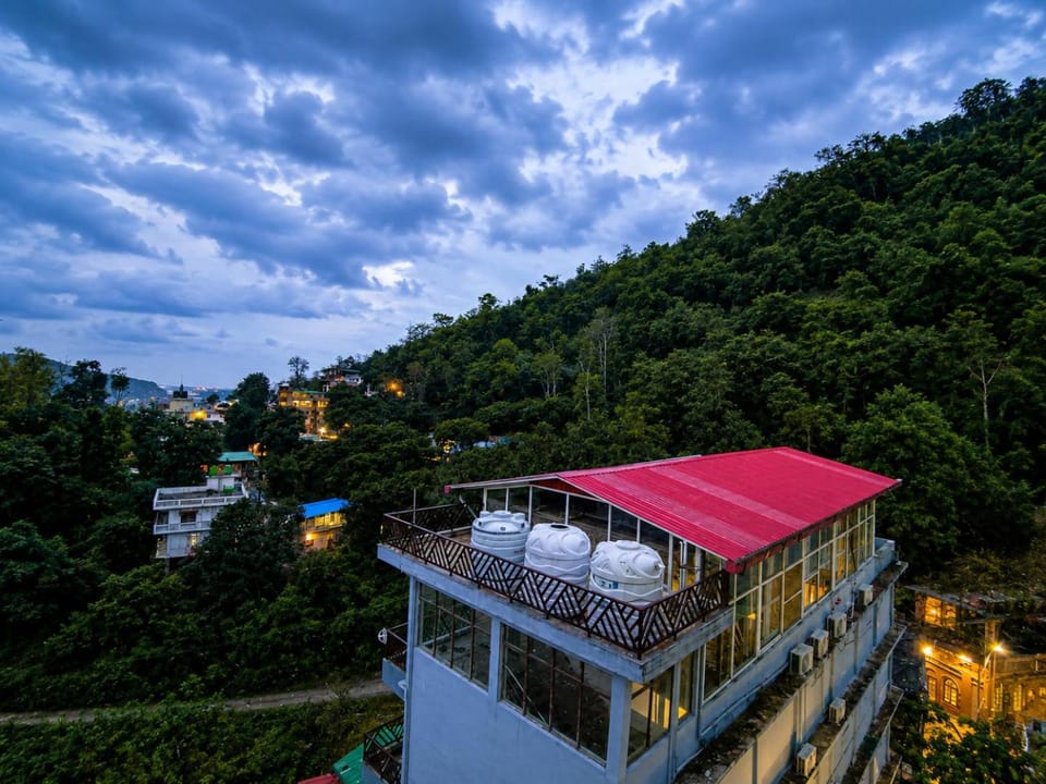 Hotel Aman Hotel in Rishikesh