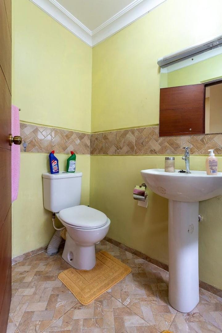 Modern Charming Cosy Retreat Bed and Breakfast in Nairobi County