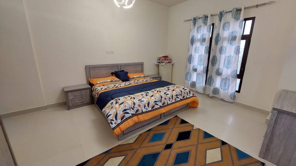 شقه غرفتين صاله مطبخ حمامين -صلاله الجديده Apartment in Oman