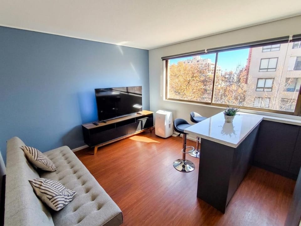 TV and multimedia, Seating area, Evening entertainment