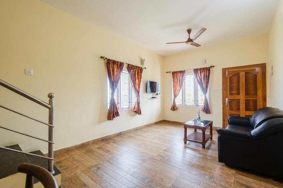 Starlight Forest Hill Top Villas Kodai Mist Villa in Kodaikanal