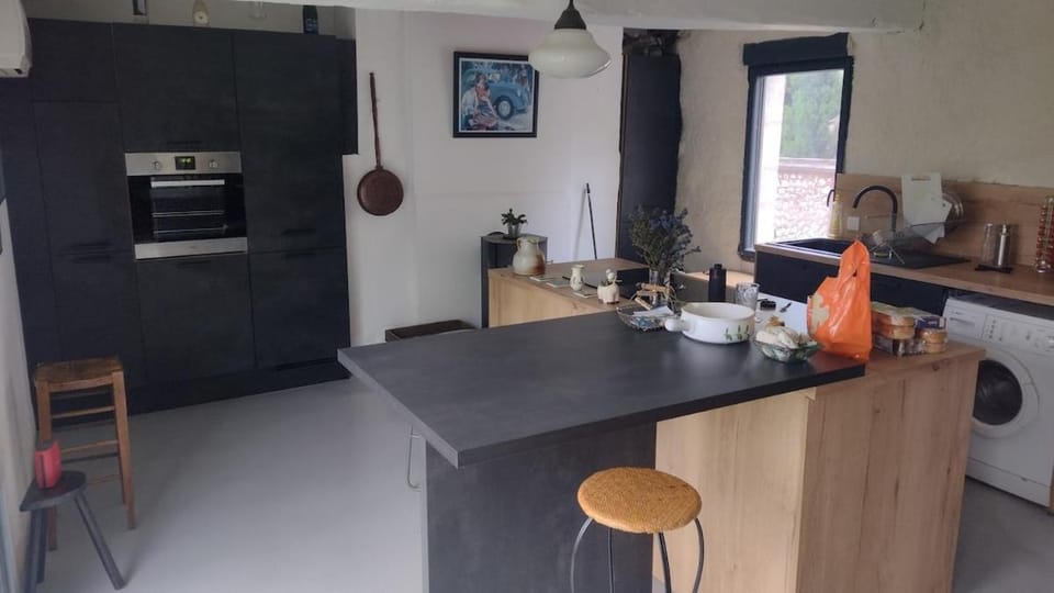 Espace privatif chez l'habitant avec chambre, salle de bains, toilettes Vacation rental in Normandy