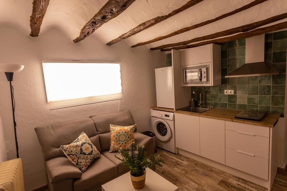 Kitchen or kitchenette, Living room