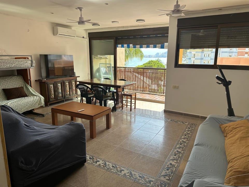 Amplio apartamento Apartment in Spain