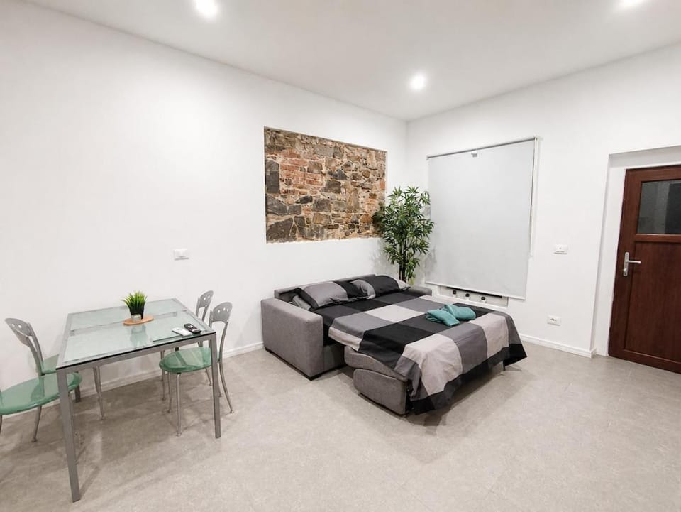 Bed, Living room, Seating area