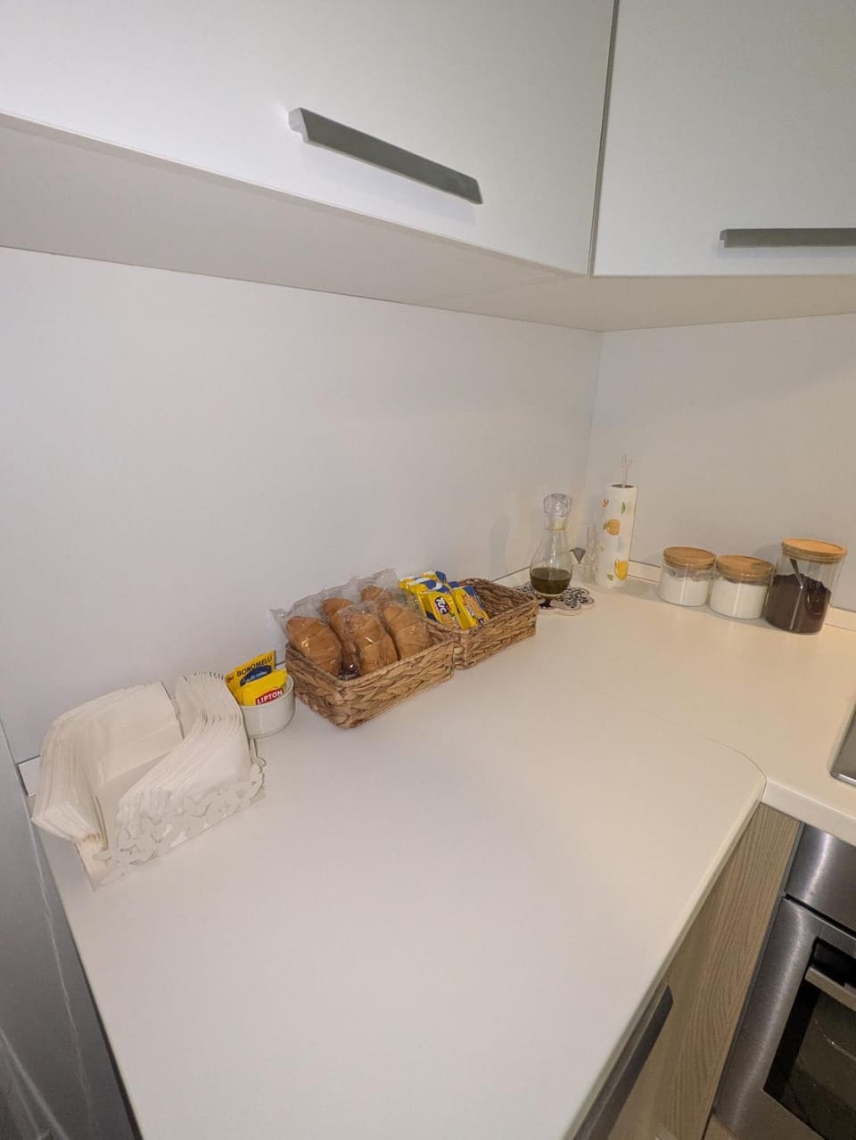 Kitchen or kitchenette, Food and drinks, Food