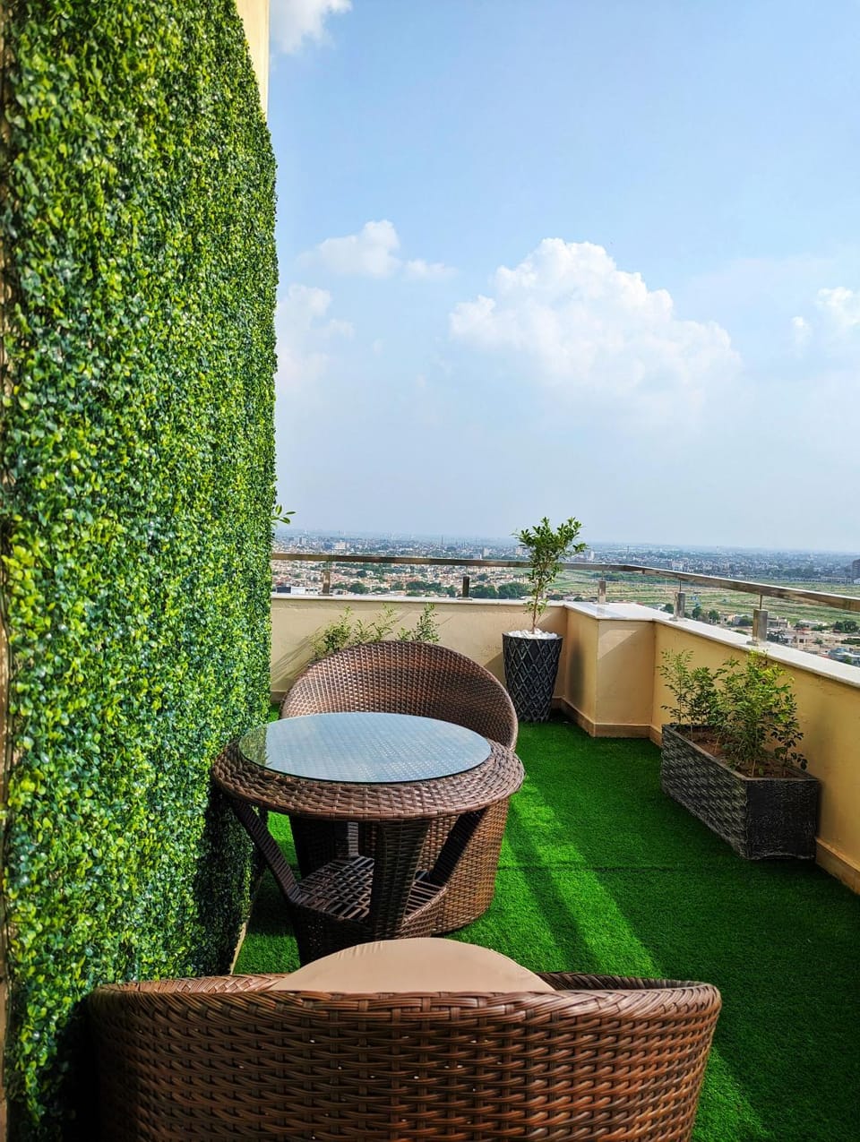 Patio, Day, Natural landscape, Garden, View (from property/room), Balcony/Terrace, Living room, Seating area, Garden view