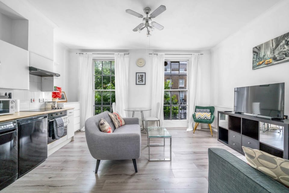 Camden flat located near St pancras International and Regents Park Apartment in London Borough of Islington